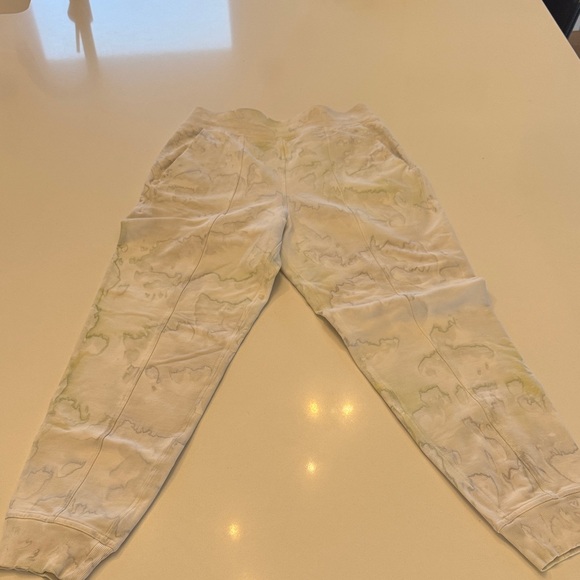 lululemon athletica Pants - Lululemon light green and light blue women’s jogger pant